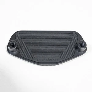 Peak Design Capture Clip V3 Replacement Back Mount Plate - Good Condition - Picture 1 of 7