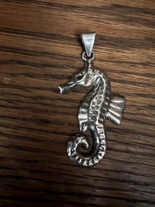 Vintage Sterling Silver 925 Seahorse Pendant Charm - Picture 1 of 4