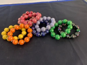 BRACELETS STRETCH FAUX BEAD PEARL LOT OF 8 VINTAGE FASHION RAINBOW COLOR JEWELRY - Picture 1 of 9