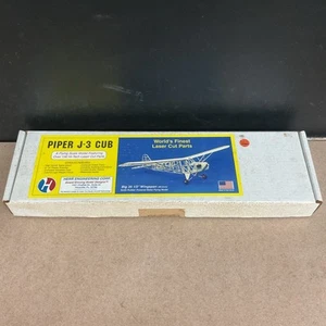 Herr Engineering Corp. Piper J-3 Cub taglio laser scala volante kit modellino in legno - Foto 1 di 7