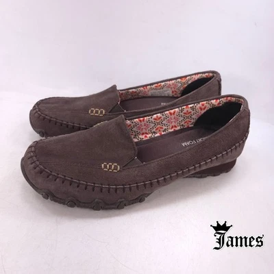 Mocasín peatonal Skechers calce relajado plano para mujer talla 7 48930 marrón Foto 1 de 4