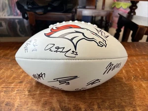 Squadra Denver Broncos 2025 firmata calcio JSA Coa autografata Dre Greenlaw - Foto 1 di 10