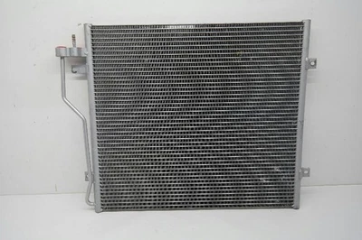 02 03 04 05 JEEP LIBERTY AFTERMARKET AC CONDENSER Foto 1 de 4
