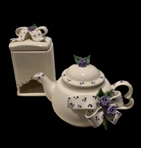Acogedor conjunto de tetera y bolsa de té color crema cerámica púrpura lunares arco con flor - Imagen 1 de 11