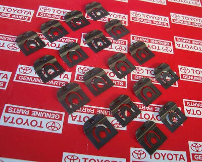 1970 1971 1972 1973 1974 1975 Toyota Celica RA21 Front Windshield Trims Clips - Image 1 of 4