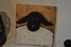 Reclaimed Wood Setter/Hanger Textured Sheep /Farmhouse Hand Painted Folk Art - Picture 1 of 3