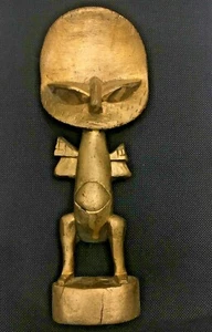 Antique Vintage Figurine Alien Wooden Hand Carved statue  9"x3" Rare sculpture - Picture 1 of 10