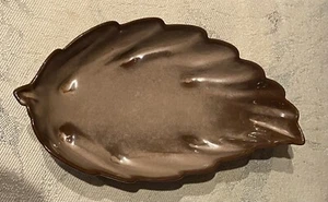 FRANKOMA # 226 LEAF DESIGN SNACK / CENTERPIECE/ SERVING DISH BROWN - Picture 1 of 6