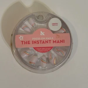 Olive & June Press on Nails-The Instant Mani Medium Pink W/ Rainbows 42 Pack Kit - Picture 1 of 8
