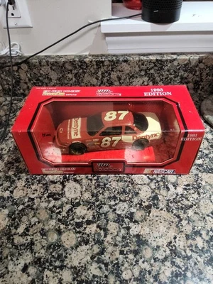 De colección 1993 Racing Champions #87 Joe Nemechek Dentyne escala 1:24 Diecast Nascar Foto 1 de 4