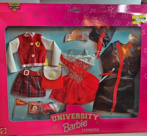 1998 Mattel Barbie University Fashions Blue Graduation Git Set NIB - Picture 1 of 2
