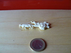 MOKAREX / FIGURINES PRIME LES VEHICULES A TRAVERS LES AGES CHAR A BOEUFS BLANC - Picture 1 of 1
