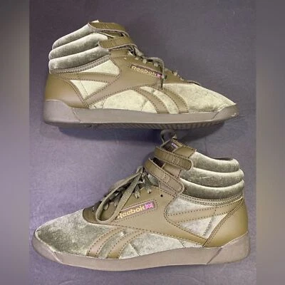 Reebok Womens Freestyle Hi Velvet Green Sneakers Shoe Size 7 - Image 1 of 4