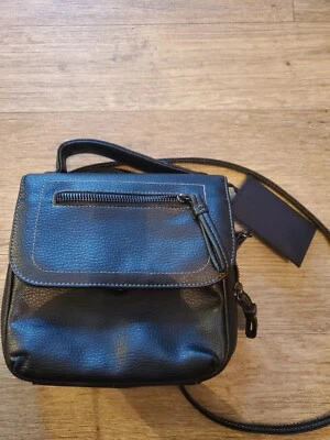 Cartera de mujer Buxton bandolera correa extraíble negro grano guijarro bolso de mano Foto 1 de 4