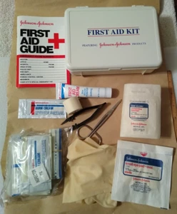 Johnson & Johnson 1990 First Aid Kit w/ Contents White Plastic Case NOS Open Box - Picture 1 of 9