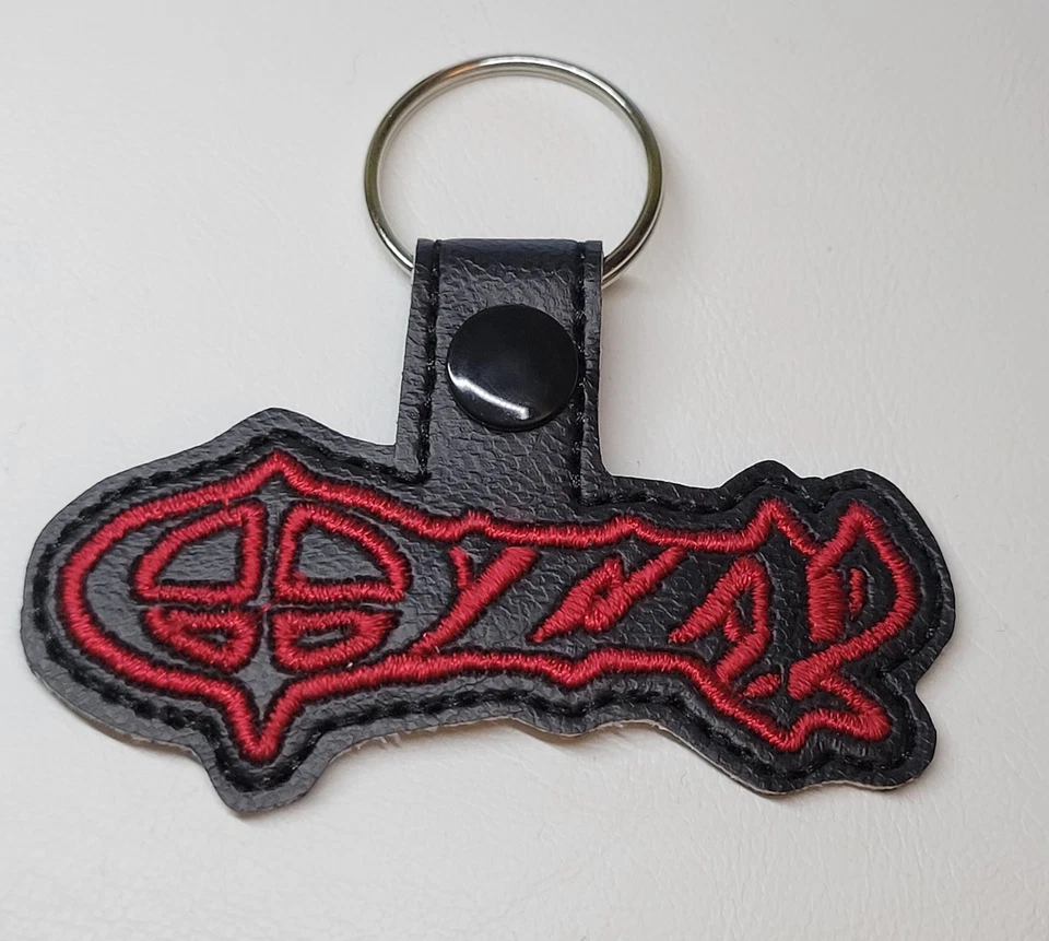 Llavero bordado Ozzy cosido en vinilo marino Ozzy Osbourne  Foto 1 de 1