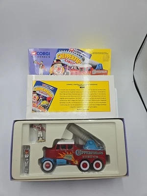 1997 Corgi Classics Chipperfield Circus Scammell with Cannon & Ringmaster New - Image 1 of 4