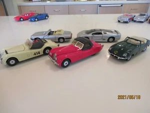 Colección de 5 autos Maisto/Corgi Jaguar 1:38 (escala promedio) - Imagen 1 de 6