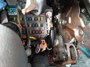 08 HONDA CRV Cabin Fuse Box - Picture 1 of 1