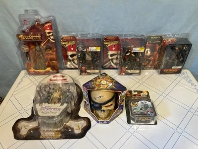 LOTE de figuras de acción Piratas del Caribe Barbossa Helmsman Pintal Tia Dalma ++ Foto 1 de 4