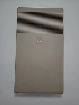 FOR PARTS OR REPAIR Vintage Commodore 64 Model 1541 Single Drive Floppy Disk - Image 1 of 4