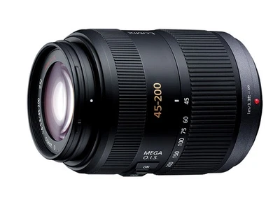 Panasonic telephoto zoom lens for Micro Four Thirds Lumix G VARIO 45-200mm/F4.0- - Image 1 of 4