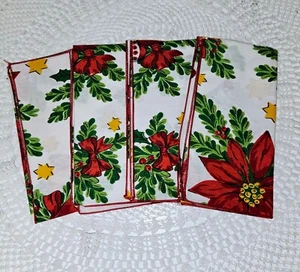 Vintage Christmas Cloth Napkins Square Poinsettia Music Red Green 16 in Set of 4 - Picture 1 of 2