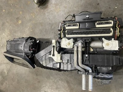 Caja de calefacción núcleo HVAC 8K1820005AT compatible con 08-12 AUDI A5 A4 B8 Foto 1 de 4