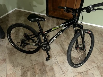 Specialized Rockhopper Unisex Mountain Bike - Image 1 of 3