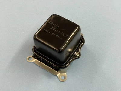 Regulador de voltaje Delco restaurado 1119515 fecha 8B 1968 conversión estado sólido Foto 1 de 4