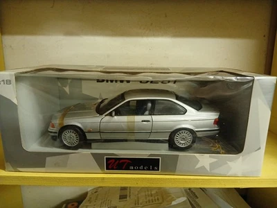 UT Models 1/18 - BMW 328 i  Argento Metallizzato  - Immagine 1 di 4