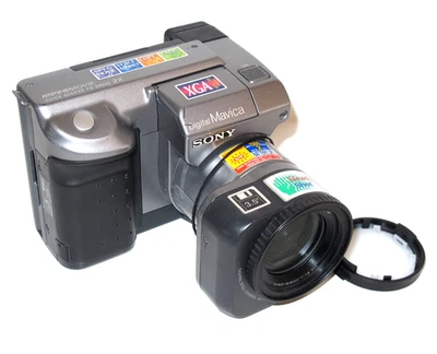 Sony Mavica MVC-FD91 Digital CCD Camcorder w/ Battery & 7 New Disks TESTED! - Image 1 of 4