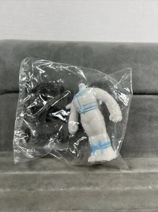 2000 Carl's Jr. Big Guy Rusty Robot Big Guy Stomper Wind-up Walker Toy Sealed - Picture 1 of 2