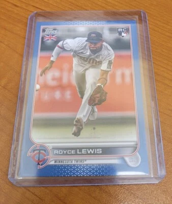 2022 Topps UK Edition Royce Lewis #137 Rookie Blue SP /75 Twins RC - Image 1 of 3