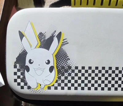 Pokemon Pikachu - Estuche de Transporte Nintendo Switch - PowerA - Deluxe Art Carry Lite Foto 1 de 4