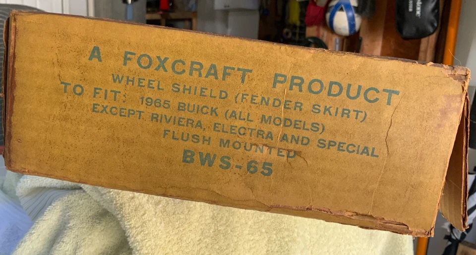 Faldones de guardabarros trasero Foxcraft para Buick Excpt Riviera 1965, Electra y Special Foto 1 de 4