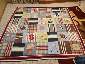 Pottery Barn kids SPORTS Queen patchwork quilt REVERSIBLE 84 X 82" - Picture 1 of 4