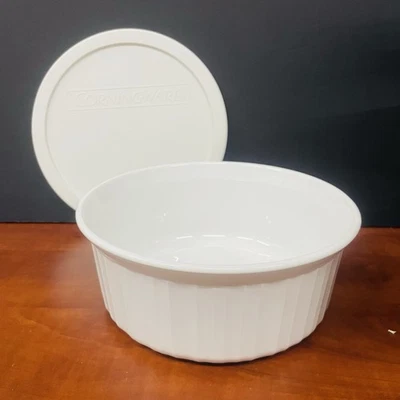 Cazuela blanca francesa Corning Ware F-5-B 1,5 LTR con tapa Foto 1 de 4