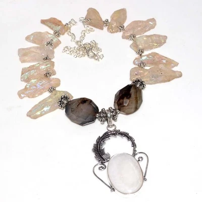 Collar con cuentas de cuarzo aura titanio madreperla racimo 20" JW Foto 1 de 3