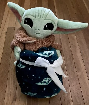 The Big One Star Wars Mandalorian The Child Yoda Plush Toy & Throw Blanket Gift - Image 1 of 4
