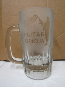 Militär Boricua Milchglas geätzt Bier Stein Krug - Bild 1 von 5