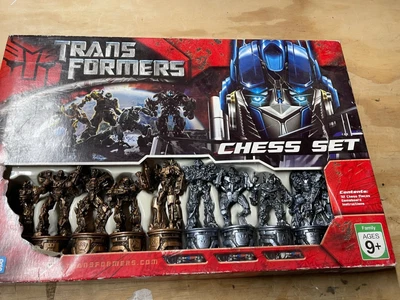 Transformers V.S. 2007 Juego de ajedrez DECEPTICONS de Hasbro Parker Brothers Paramount Foto 1 de 4