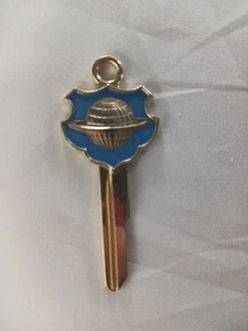Vintage Original OEM Oldsmobile Olds Key Blank Keychain Idea Blue Back  - Bild 1 von 3