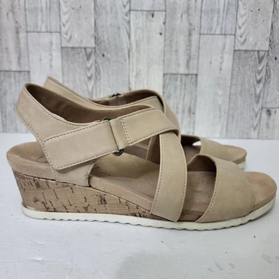 LifeStride Womens 9M Beige Traction Sole Sincere Open Toe Wedge Heeled Sandal - Image 1 of 4