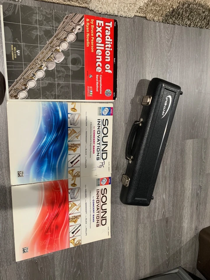  flute anthem silver open hole books included - Image 1 of 1