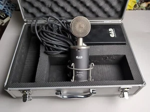 CAD TRION-8000 MULTI-PATTERN TUBE STUDIO MIC - Picture 1 of 7