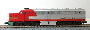 N Scale Con Cor  Santa Fe  PA1   long nose   diesel  Locomotive - Picture 1 of 7