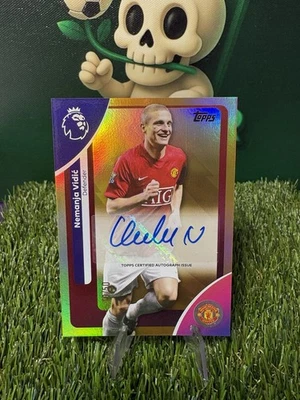 Nemanja Vidic /50 Auto. Topps Premier League 2026. Manchester United - Image 1 of 2