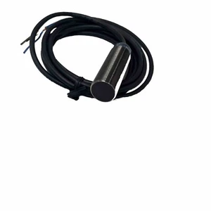 TELEMECANIQUE XS618B1PAL2 Inductive SENSOR NEW Unused - Picture 1 of 7