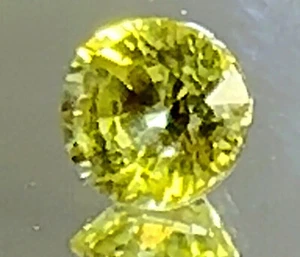 0.81cts Eye Clean CHRYSOBERYL - Picture 1 of 8